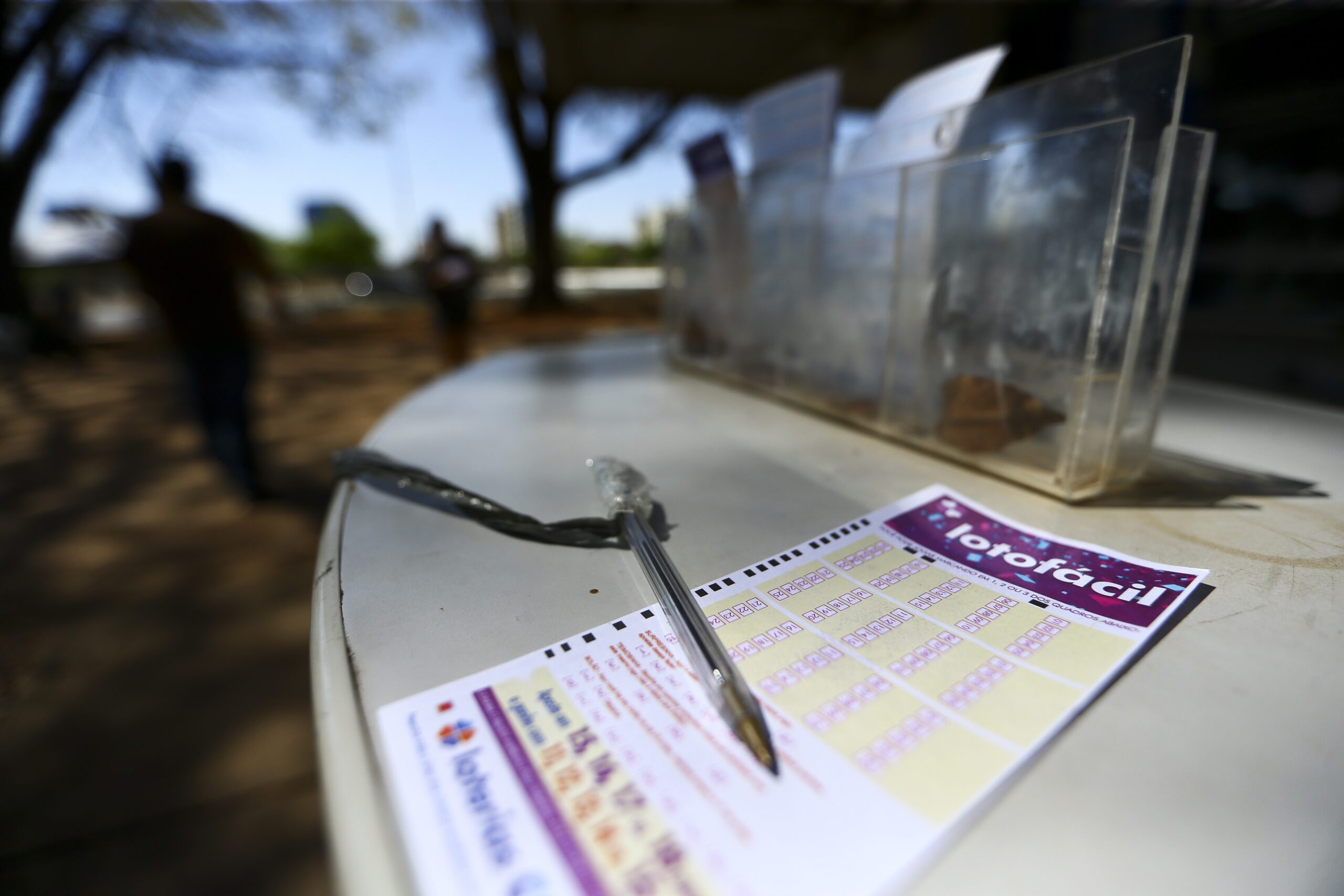 Duas apostas do Paraná levam prêmios na Lotofácil
