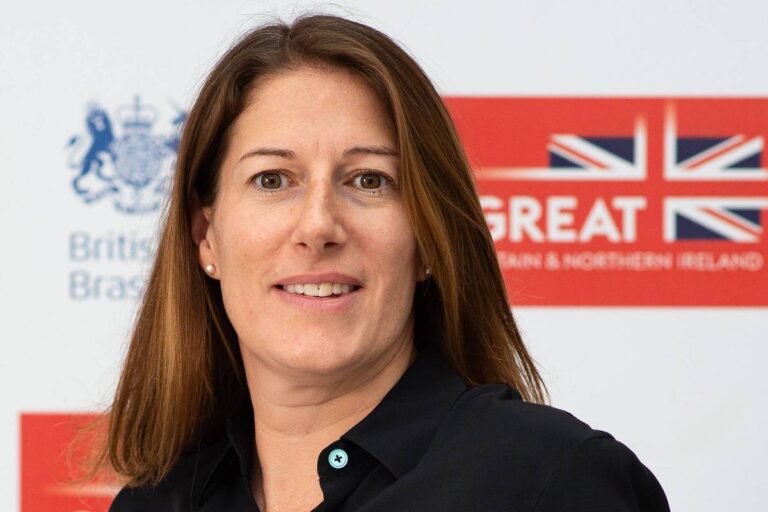 O SUS e a vida da embaixadora britânica