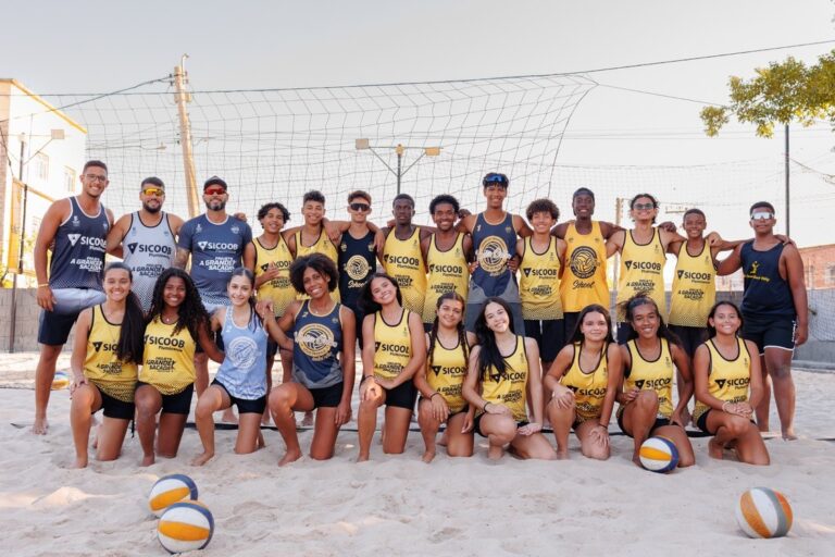 Cooperativismo transforma vidas no vôlei de praia