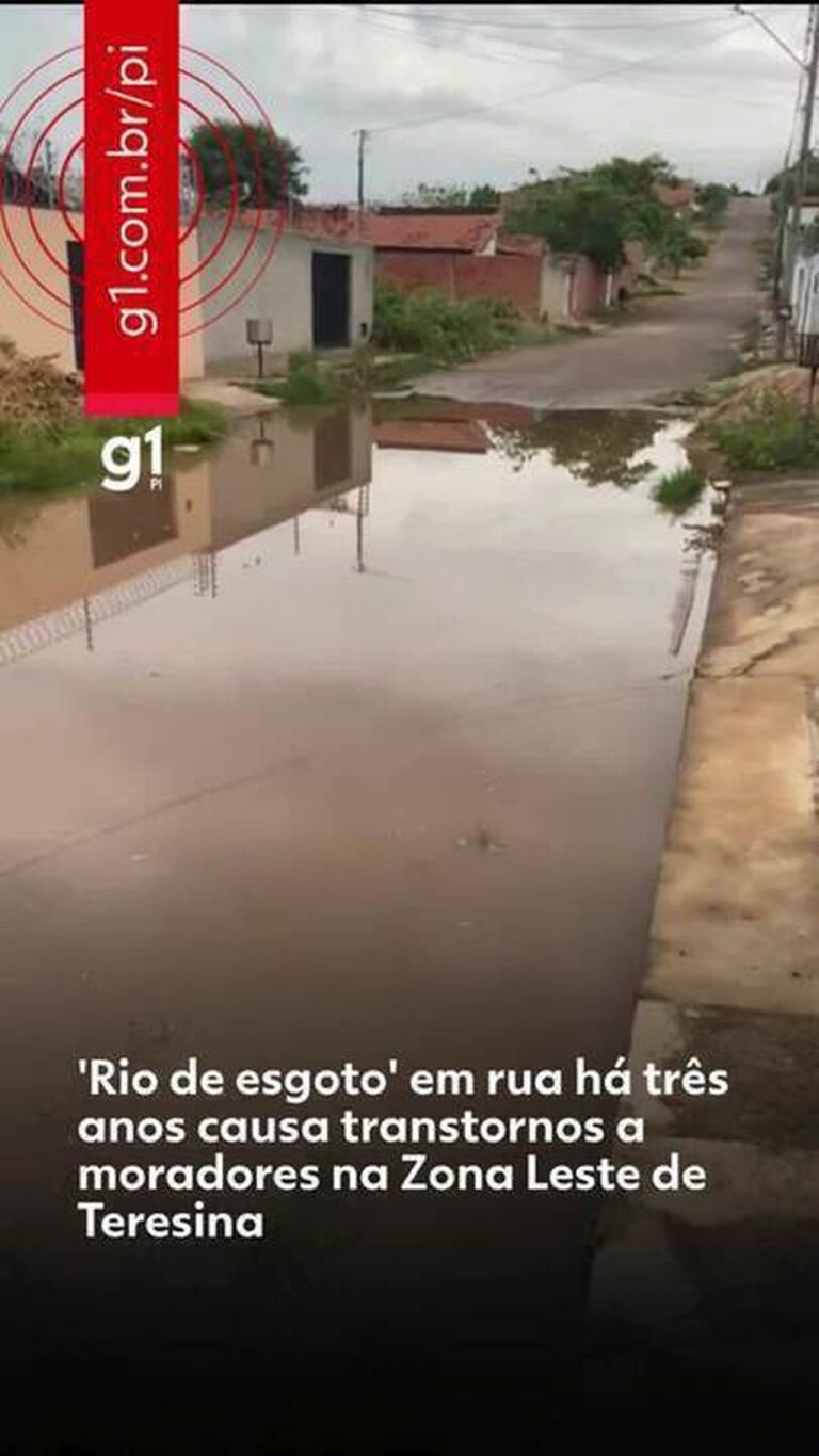 Esgoto em rua de Teresina causa transtornos há 3 anos
