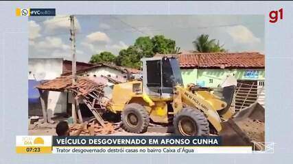 Trator desgovernado causa danos em Afonso Cunha