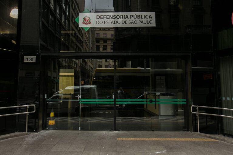 Inclusão em concursos das defensorias públicas é insuficiente, aponta estudo