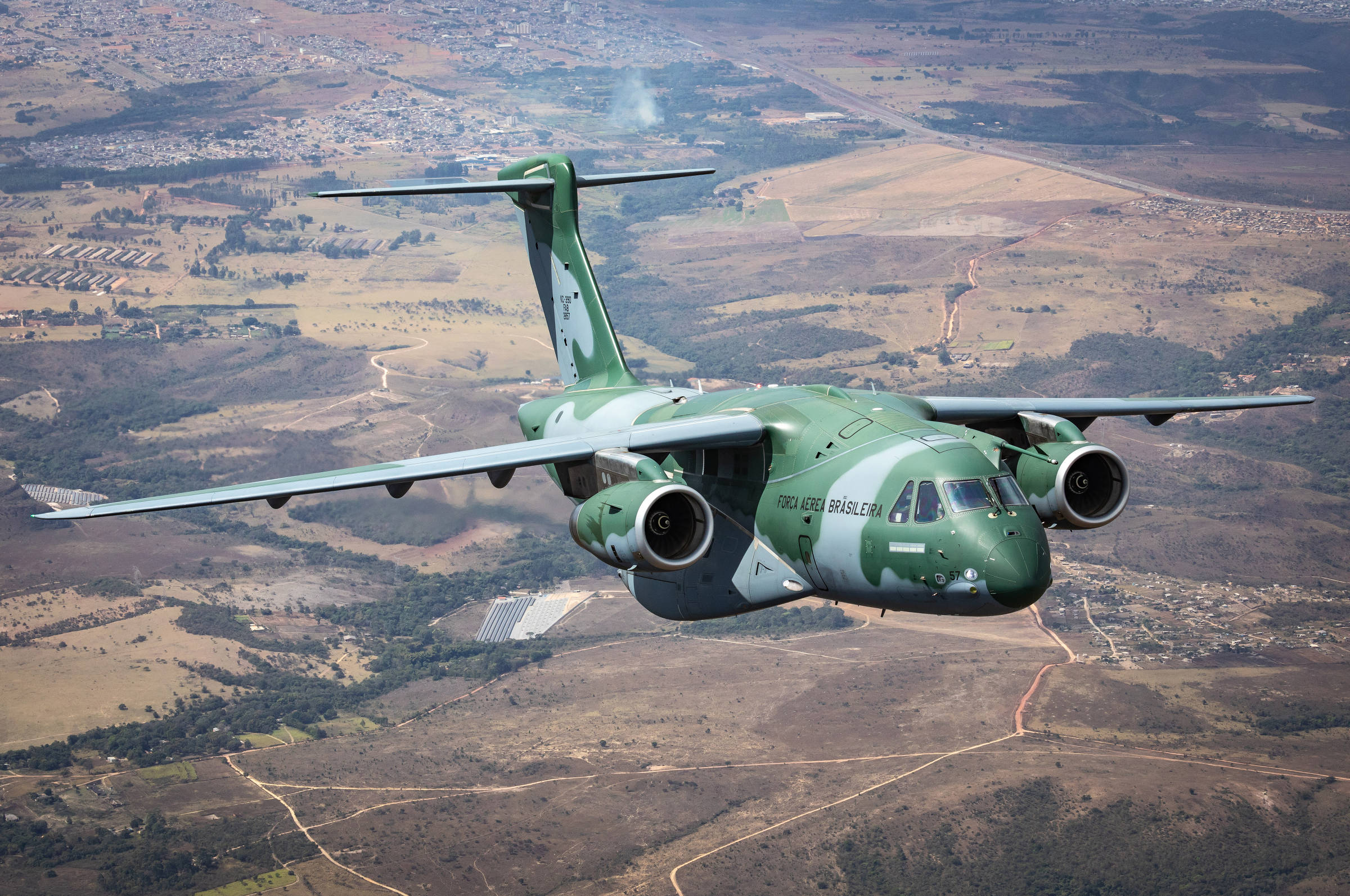 FAB pode descartar KC-390 danificado por falta de verba