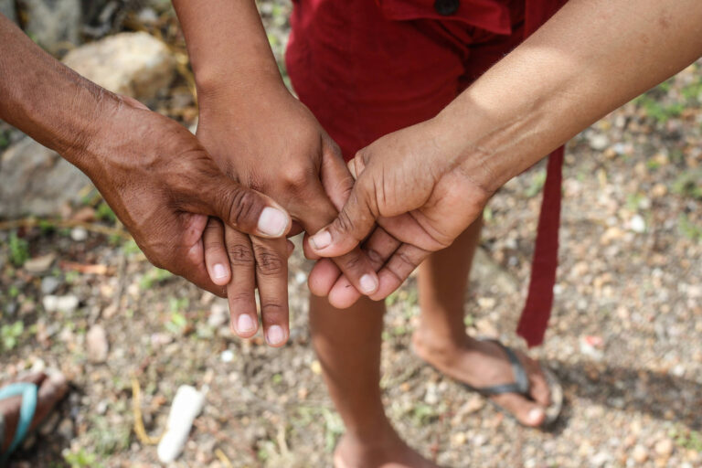 Impactos da gravidez em meninas de até 15 anos e riscos associados