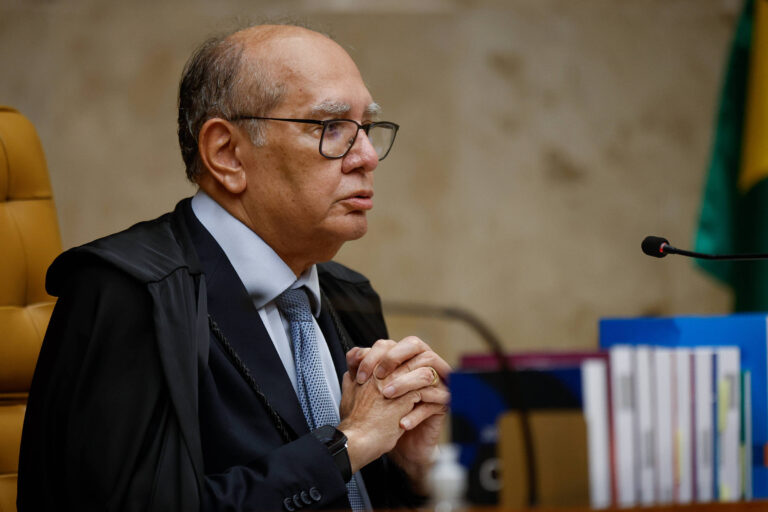 Gilmar Mendes destaca a resistência da 2ª Turma do STF ao autoritarismo