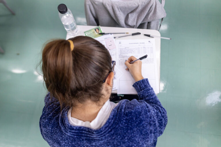 Adaptação dos estudantes na transição do Enem para a Fuvest