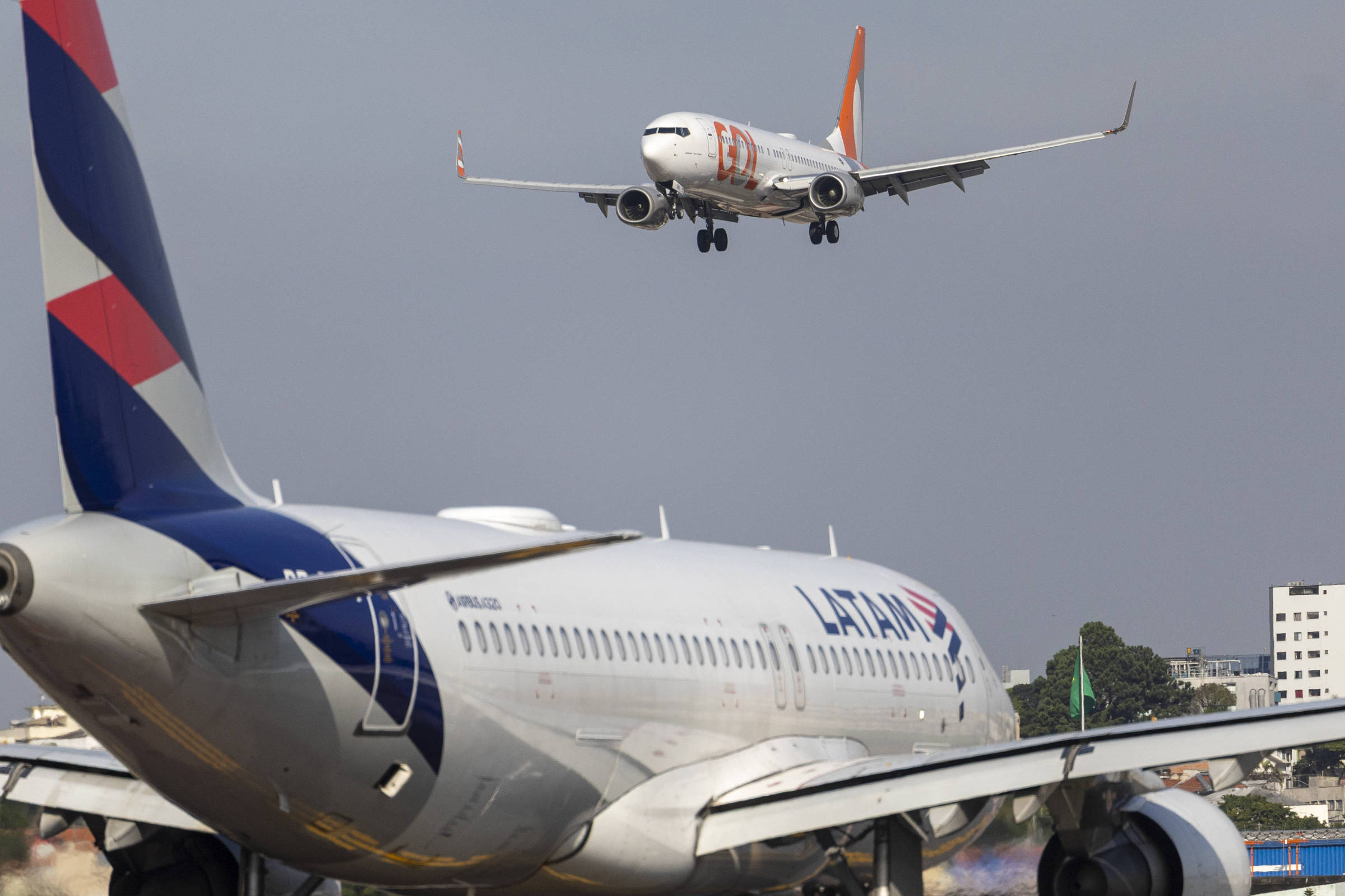 Novas categorias de passagens aéreas: conheça as opções