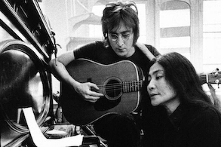 Documentário sobre John Lennon e Yoko Ono: estreia na HBO Max