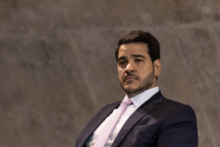 Descontos irregulares no INSS: procuradores alertaram a AGU