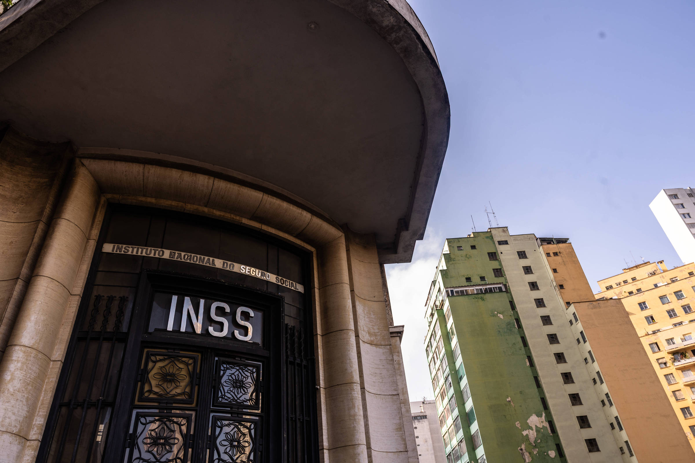 Aposentados podem desbloquear consignado com dados bancários