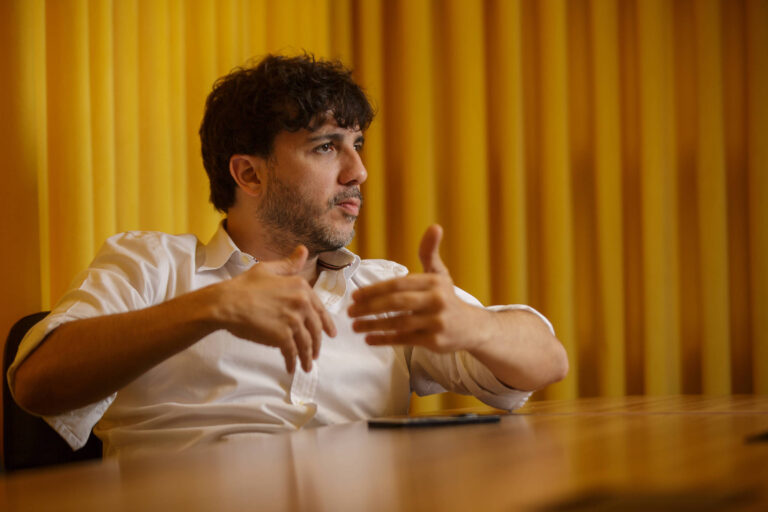 Renan Santos vê bolsonarismo implodindo e planeja candidatura em 2026