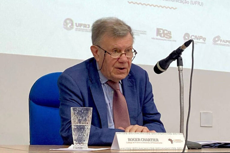 Inteligência artificial e a revolução na leitura segundo Roger Chartier