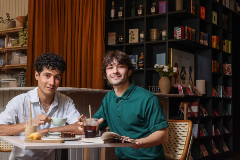 Geração Z abandona álcool e adota café como tendência
