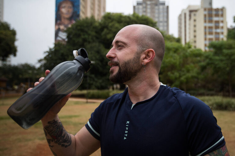 Movimento de abstinência alcoólica ganha força com crise do metanol