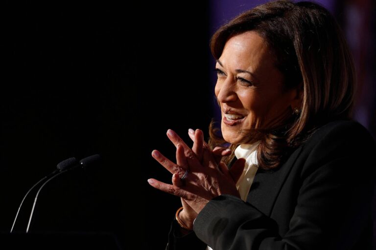 Kamala Harris analisa derrota em novo livro