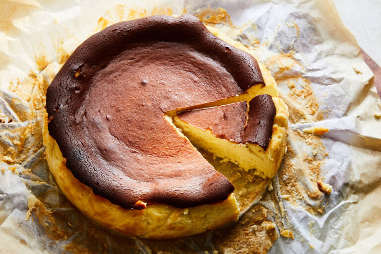 Aprenda a fazer torta basca com apenas cinco ingredientes