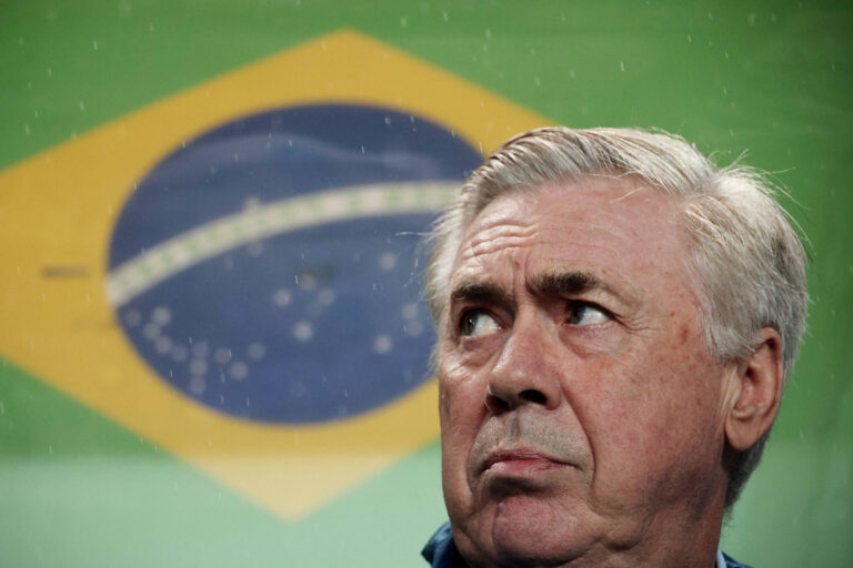 Ancelotti define base, mas seleção tem disputas abertas