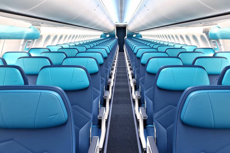 Passageiro terá de pagar mais para inclinar assento em aérea canadense