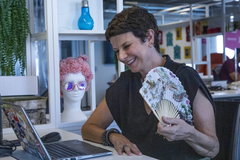 Mulheres no climatério e na menopausa recebem atenção de empresas