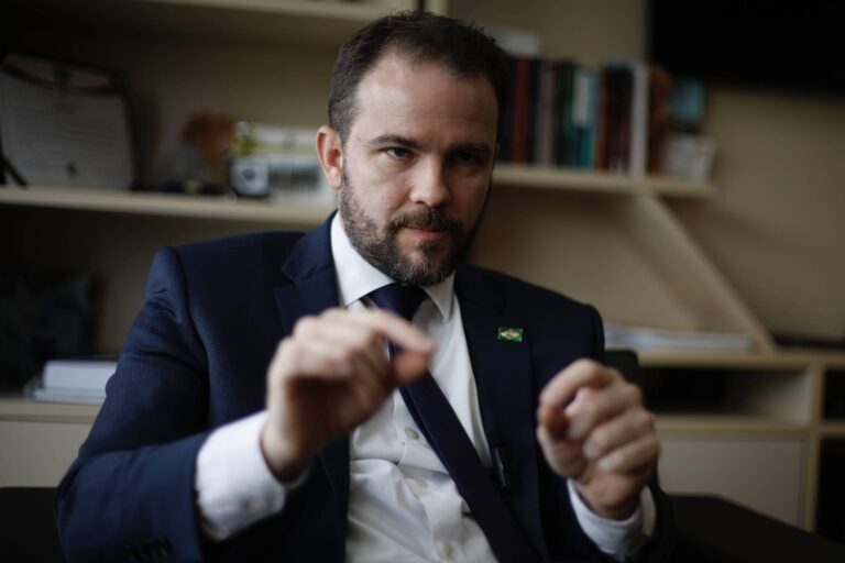 Governo brasileiro busca agilidade em nova regulação antitruste digital