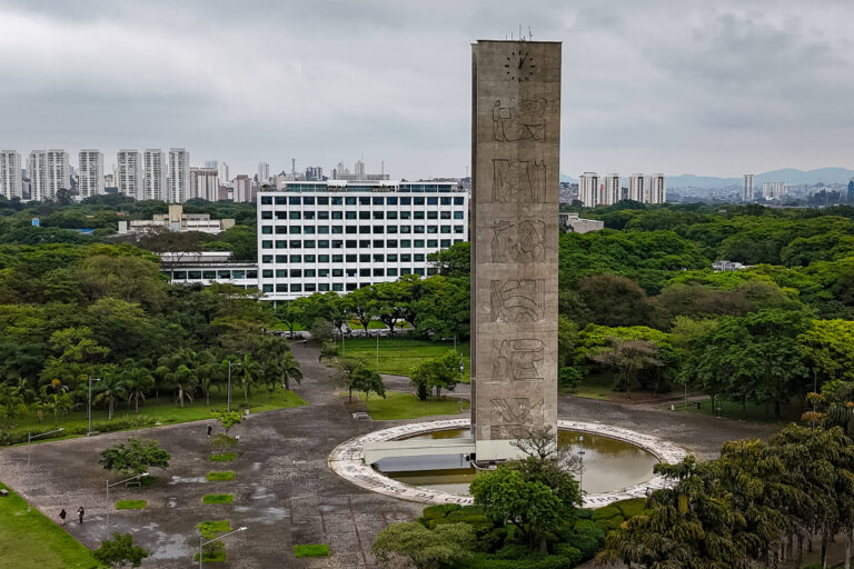 Defensoria Pública solicita suspensão de concurso da USP após revogação de nomeação de professora negra
