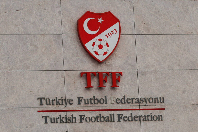 Turquia suspende 1.024 jogadores de futebol envolvidos em apostas