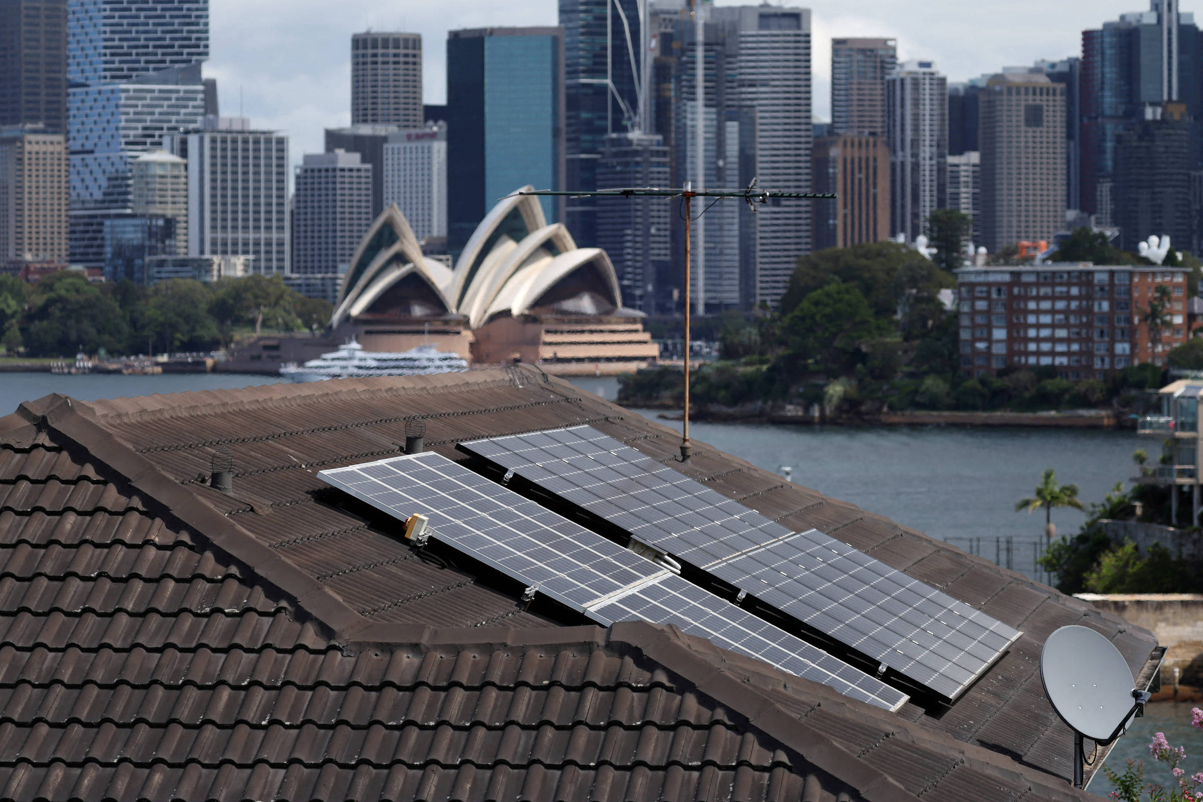 Austrália implementa projeto de eletricidade gratuita durante o dia