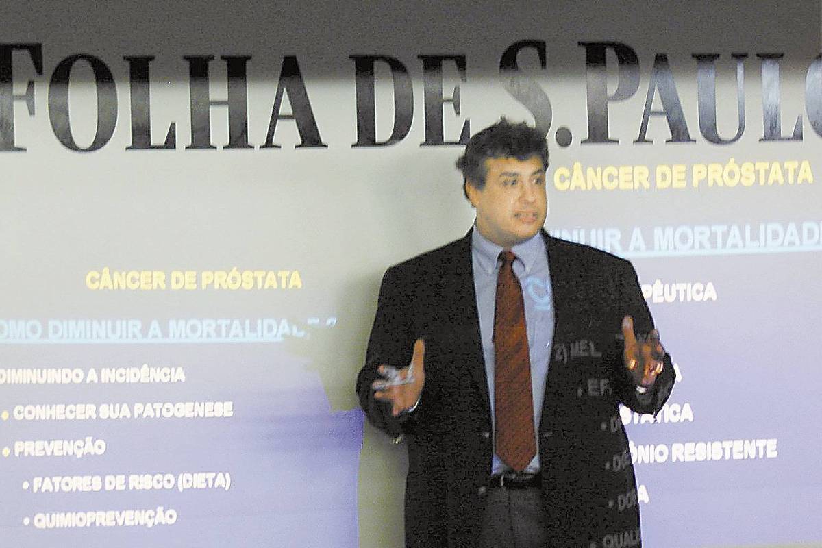 Campanha Novembro Azul foi inspirada pela morte de urologista