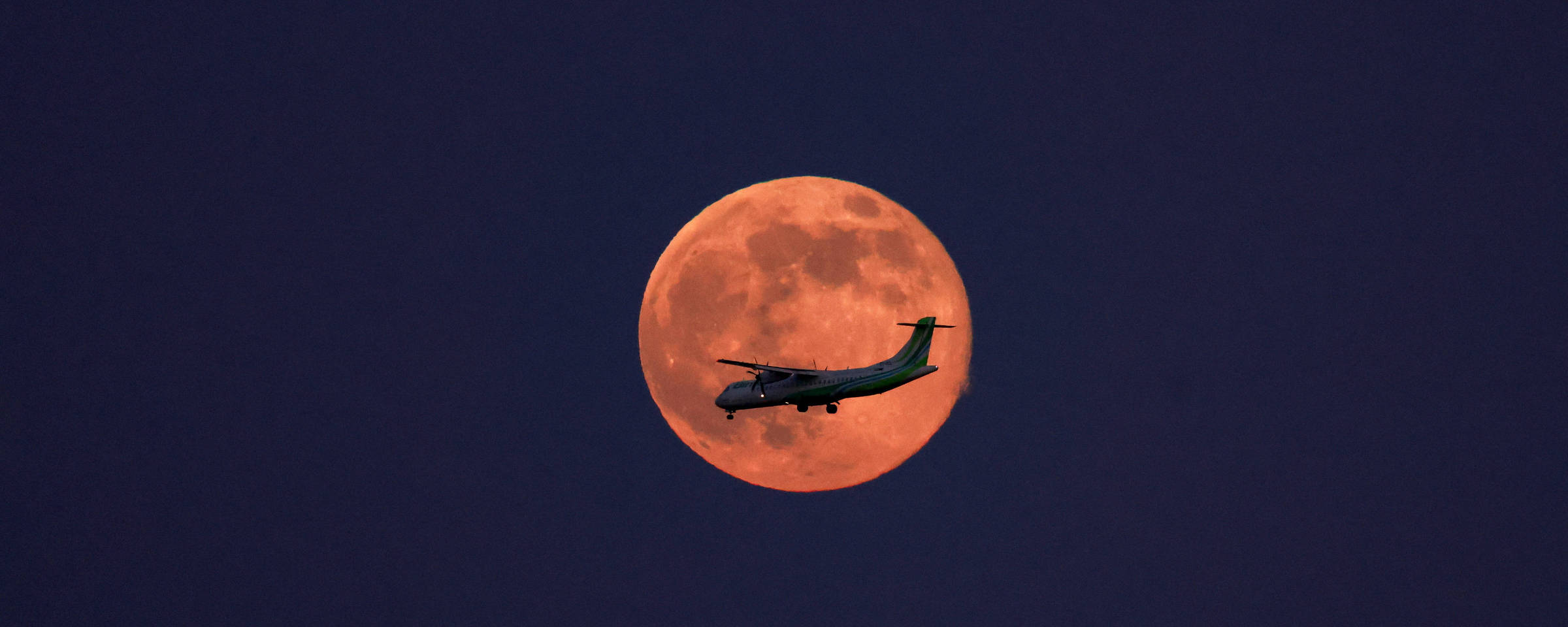Superlua ilumina os céus em novembro de 2025