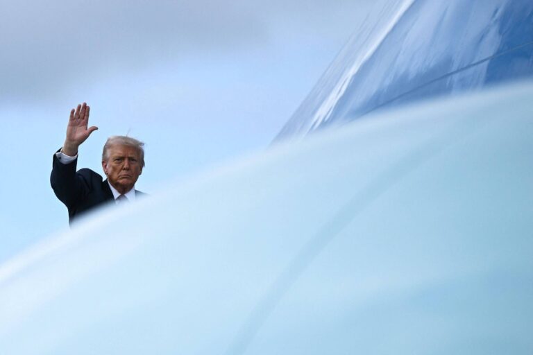Trump tenta acabar com obstrução no Senado