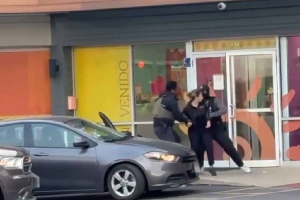 Imigração: professora colombiana é presa em creche de Chicago