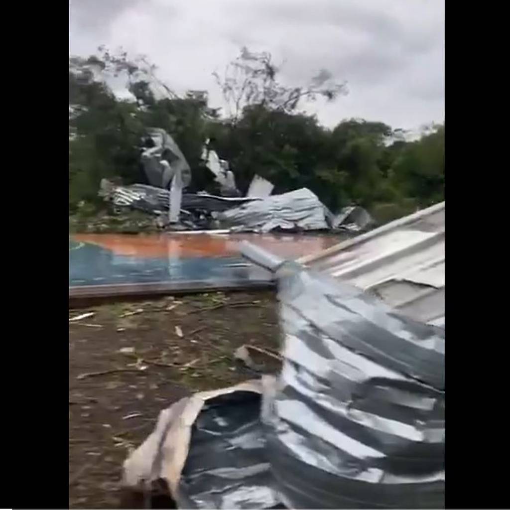 Ciclone provoca estragos em SC e avança para SP