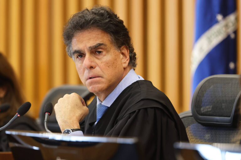 Remuneração dos juízes e sua influência na credibilidade do Judiciário brasileiro