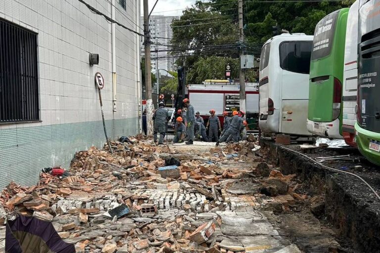 Tragédia no Brás: três mortos em desabamento de muro