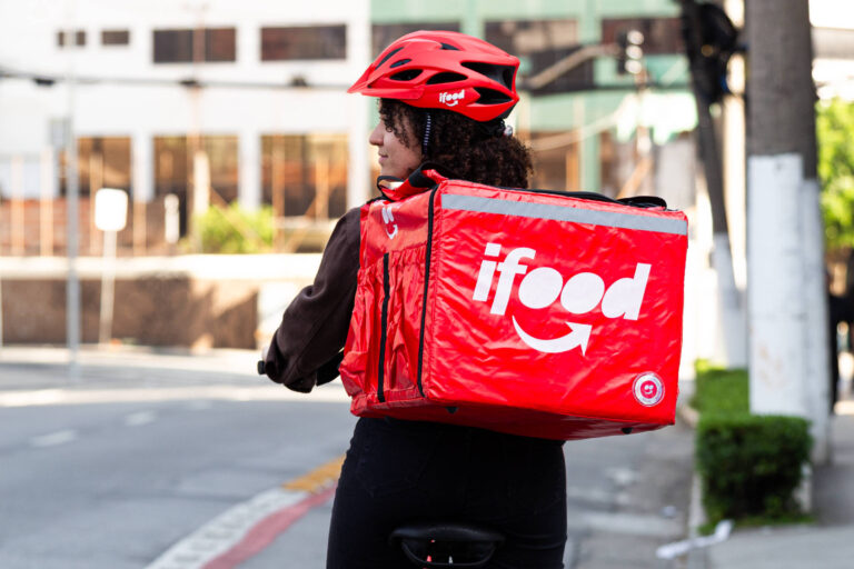 iFood investe R$ 300 milhões para expandir aluguel de bicicletas elétricas