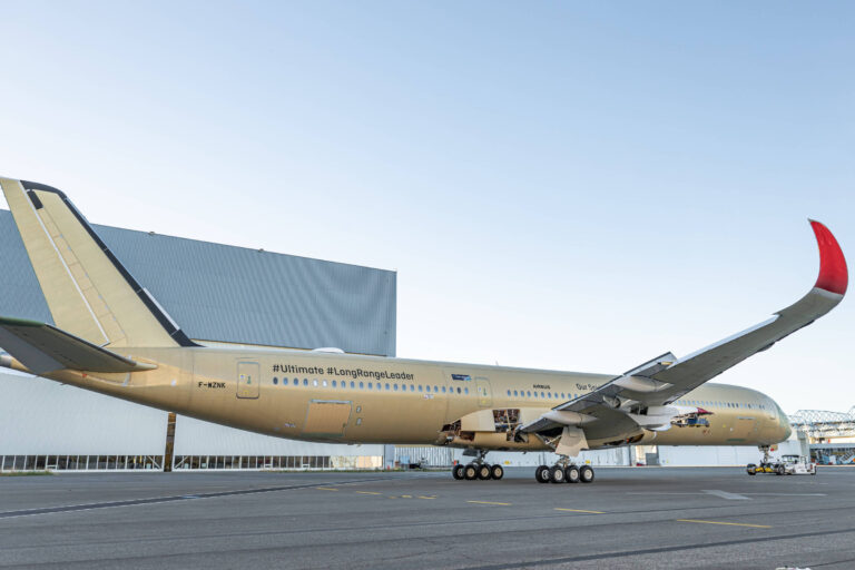 Qantas apresenta nova aeronave que voará 22 horas sem escalas