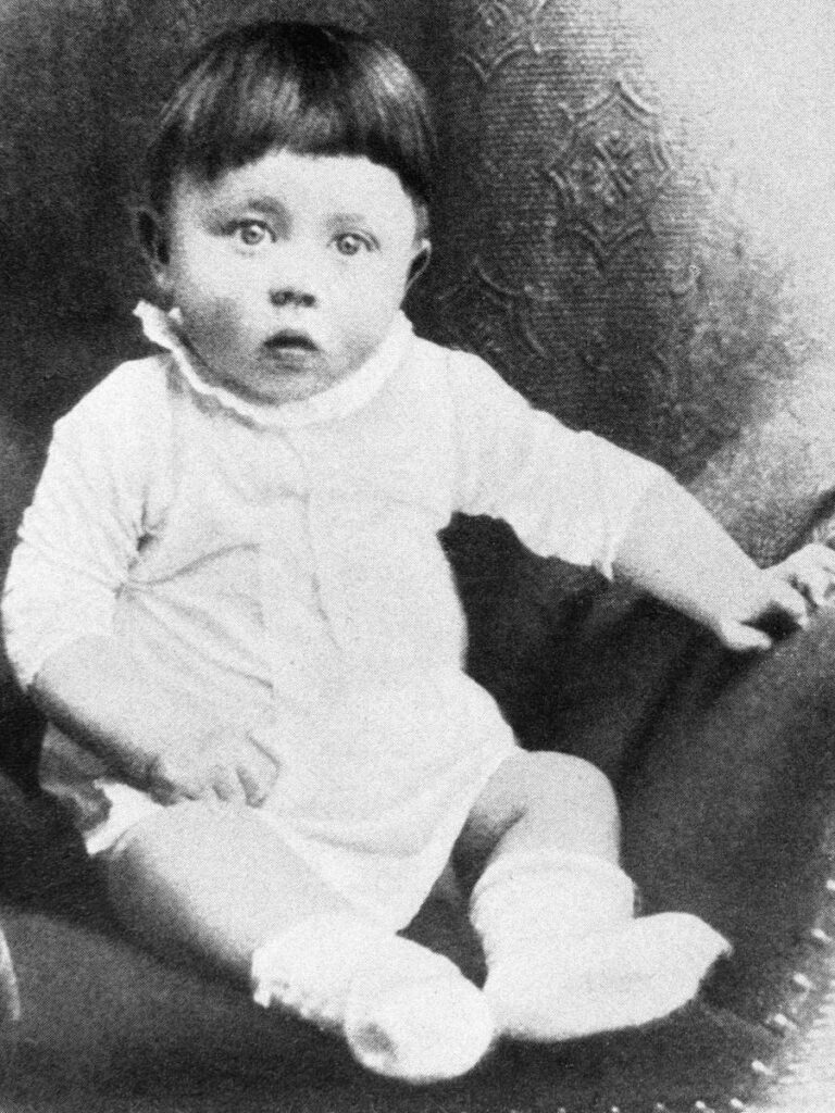 Análise do DNA de Hitler gera debates sobre ética e ciência