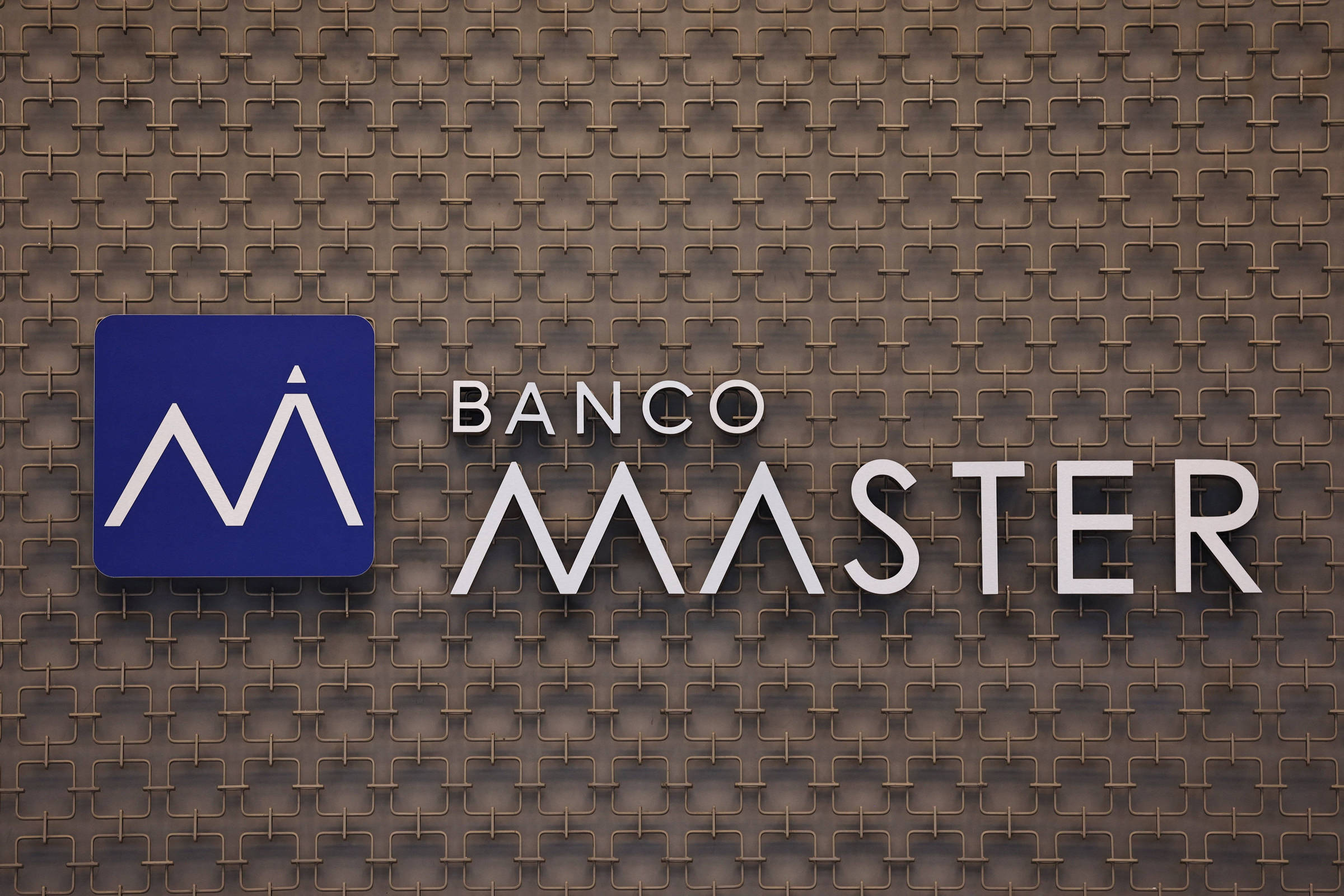 Quem é Eduardo Félix Bianchini, o liquidante do Banco Master?