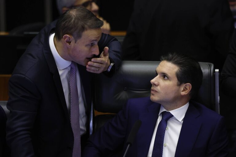 Aprovação do PL Antifacção revela disputas políticas, afirmam especialistas