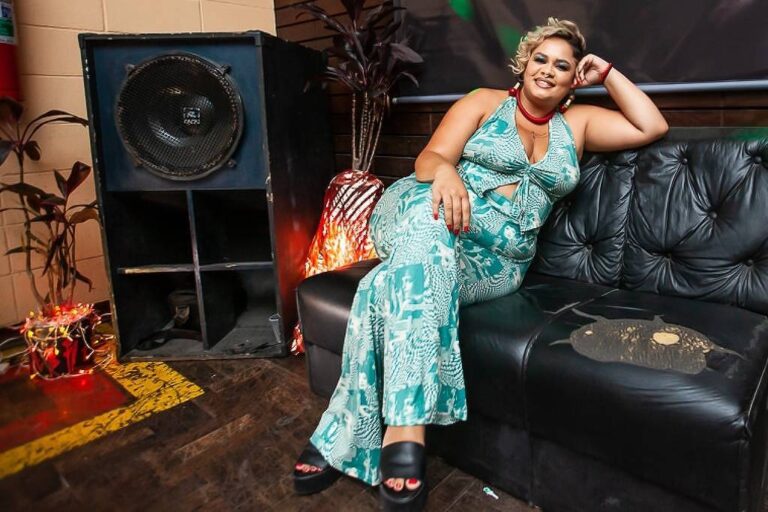 Baile black em Curitiba celebra dez anos de história em clube fundado em 1888