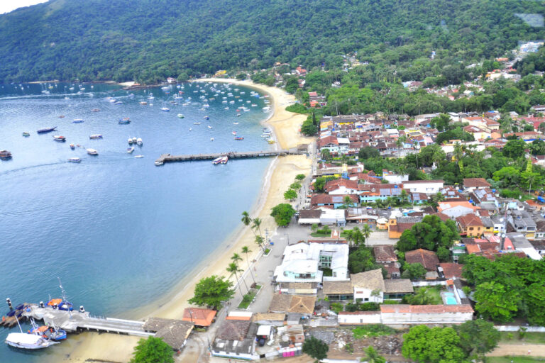 Angra dos Reis institui taxa de turismo que custará R$ 95 em Ilha Grande