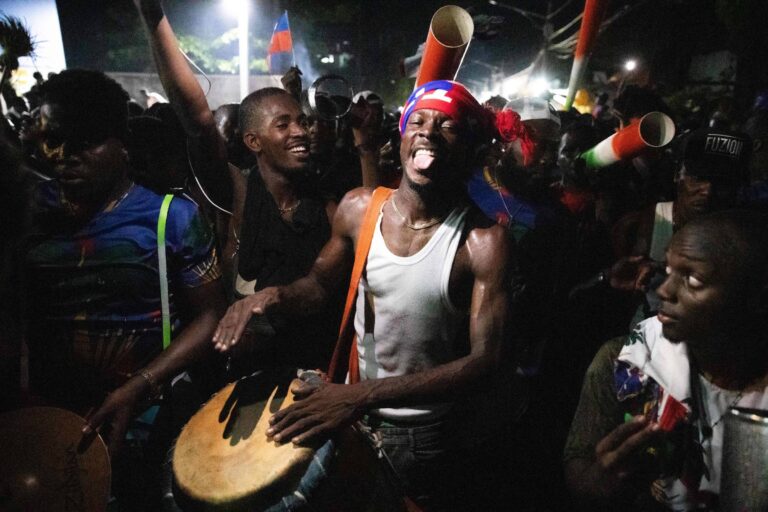 Haiti celebra a classificação para a Copa do Mundo com alegria e união
