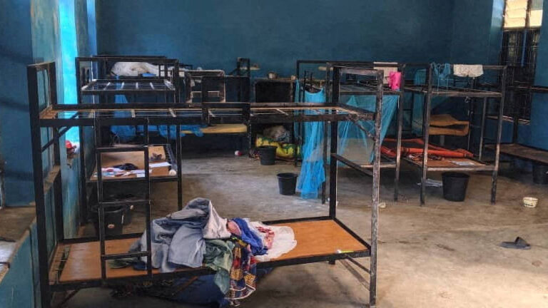 Fuga de alunos sequestrados em escola católica na Nigéria traz esperança