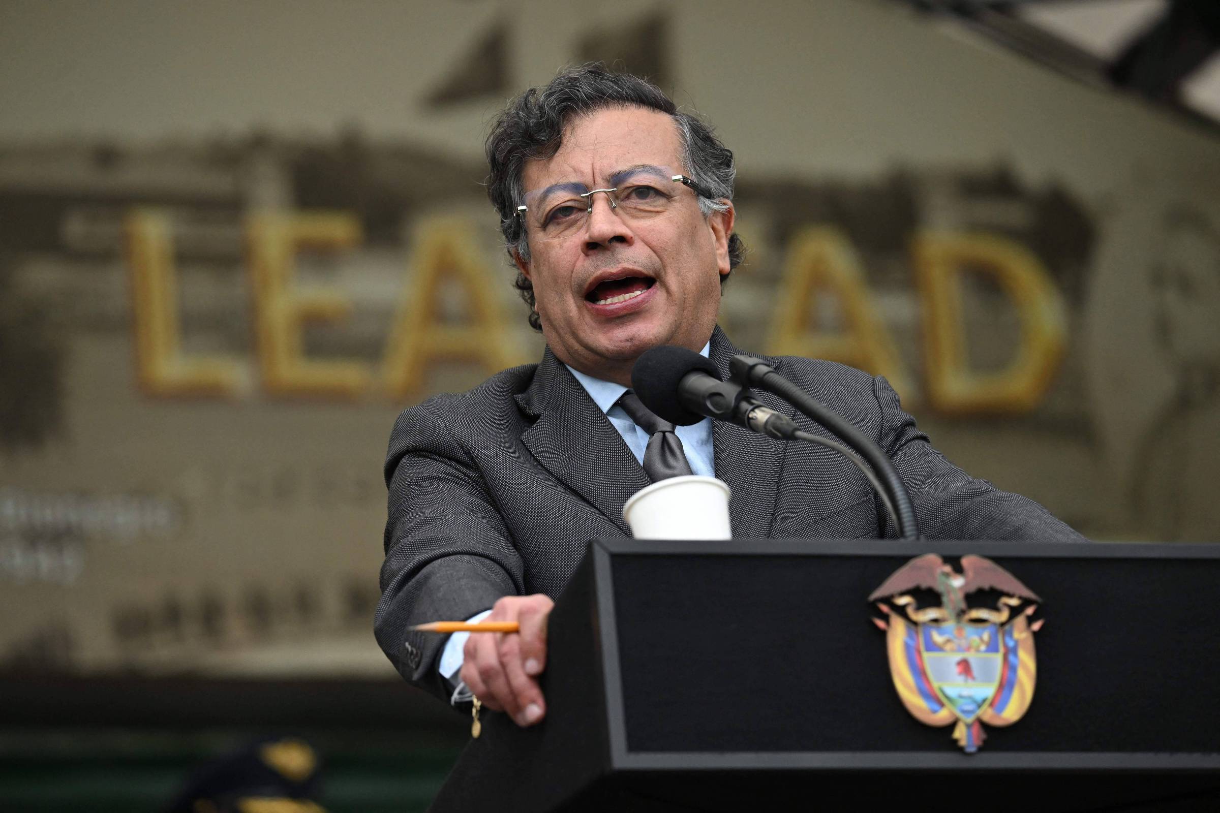 Gustavo Petro acusa a CIA de infiltração da guerrilha em seu governo