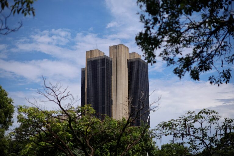 Estatísticas de crédito e inadimplência em agosto de 2025