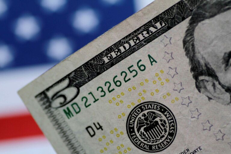 Dólar abaixo de R$ 5,30: queda pela 5ª sessão consecutiva