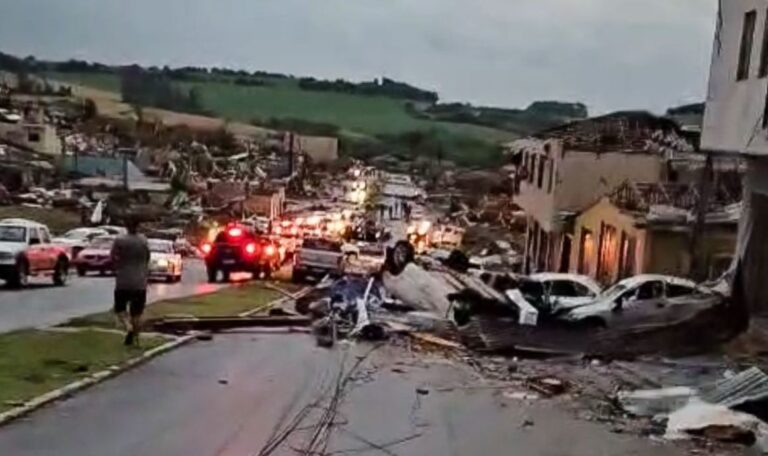 Ciclone provoca tragédia com 4 mortes e 400 feridos no Paraná