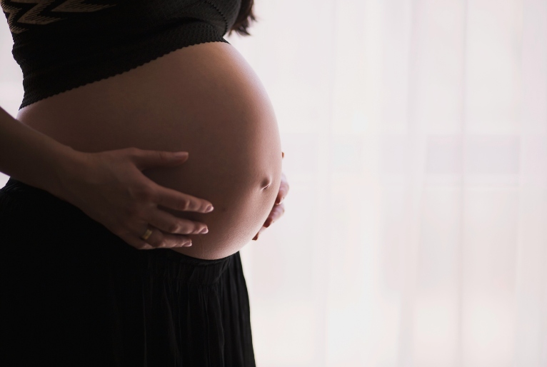 Aumento da obesidade entre gestantes é impulsionado por ultraprocessados