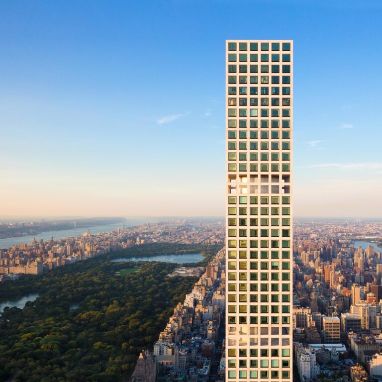 Prédio de luxo em Nova York enfrenta rachaduras