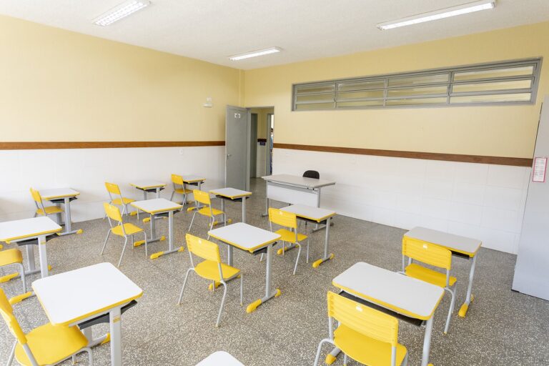 Câmeras nas escolas: DF não tem controle unificado